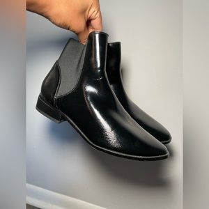 Ankle boots. Size 9. Black.